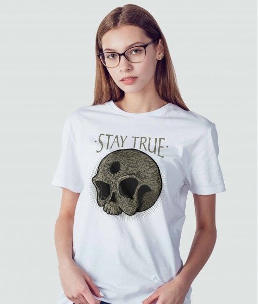 Дамска тениска с щампа Готика Stay true skull